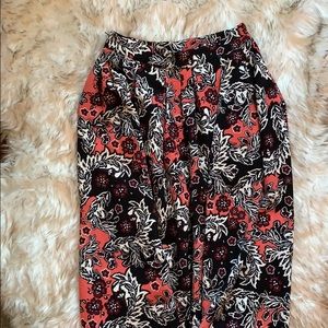 Midi Skirt with pockets!